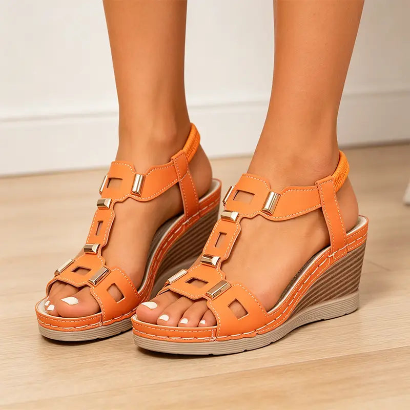 👡【Model ca în magazinul oficial】Sandale romane cu platformă tip wedge, decupaje și cataramă metalică