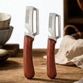 ✅ Cumpără 1, primești 1 (în total 2 bucăți) 🧅🔪 Cuțit de curățat multifuncțional 3 în 1: curăță, taie legume și deschide sticle! 🔥